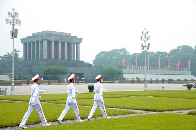 Lăng Chủ tịch Hồ Ch&iacute; Minh đặt tại quận Ba Đ&igrave;nh.