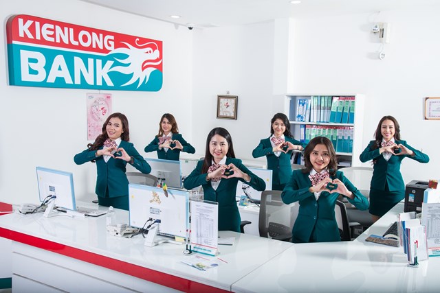 C&aacute;c giao dịch vi&ecirc;n Kienlongbank. (Ảnh:&nbsp;Kienlongbank). &nbsp;