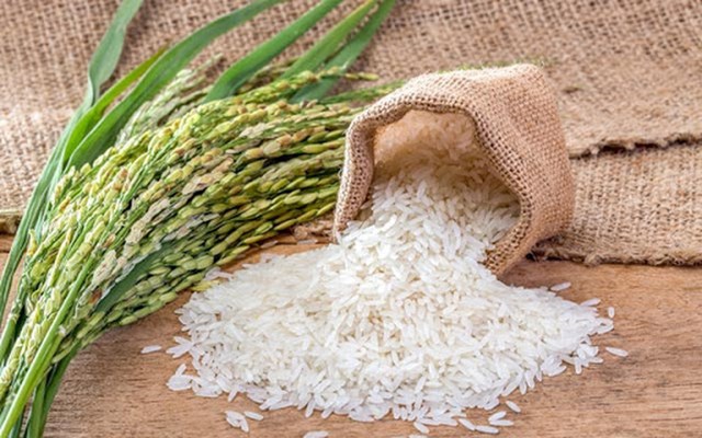 Xuất khẩu gạo sang Trung Quốc 4 th&#225;ng đầu năm 2020 tăng 131% - Ảnh 1