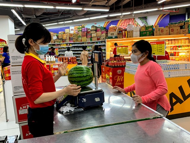 Si&ecirc;u thị mịni nằm trong khu d&acirc;n cư đ&atilde; trở th&agrave;nh lựa chọn đầu ti&ecirc;n của người ti&ecirc;u d&ugrave;ng khi đi mua h&agrave;ng. (Ảnh: Thi&ecirc;n Trường). &nbsp;