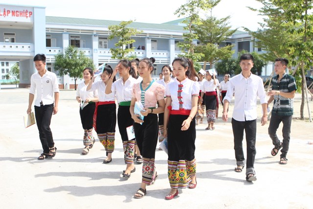 Học sinh Trường Phổ th&ocirc;ng DTNT THPT số 2 tỉnh Nghệ An &nbsp;