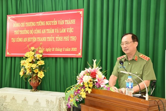 Thứ trưởng Nguyễn Văn Th&agrave;nh ph&aacute;t biểu tại buổi l&agrave;m việc với C&ocirc;ng an huyện Thanh Thủy