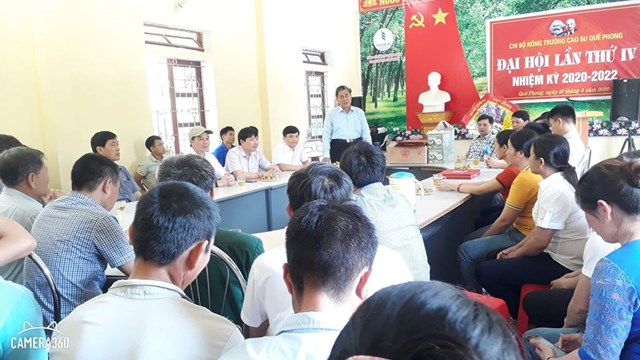 Chủ tịch HĐQT Phạm Trung Thái cùng đoàn công tác gặp gỡ và động viên tập thể CBCNV - NLĐ tại Nông trường cao su Quế Phong