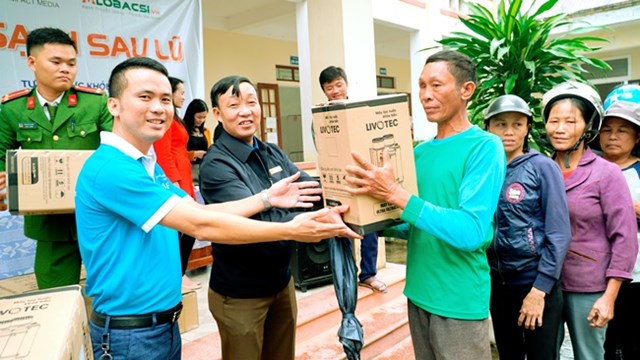 M&aacute;y lọc nước Livotec LBQ-U05của Karofi được thiết kế đặc dụng cho b&agrave; con miền Trung: Kh&ocirc;ng điện,kh&ocirc;ng nước thải, cơ động dễ lắp đặt