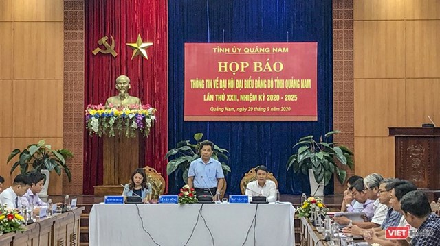 Quang cảnh buổi họp b&aacute;o