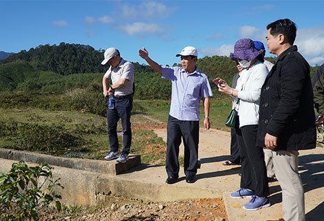 Ph&oacute; Chủ tịch UBND tỉnh Nguyễn Văn Phương (giữa) chỉ đạo tại buổi đi kiểm tra