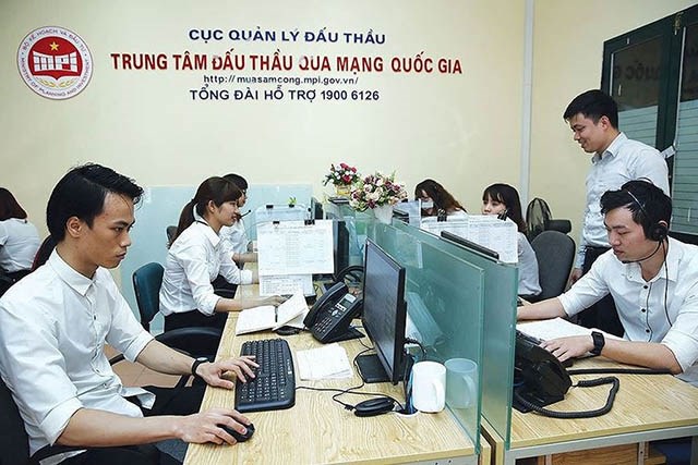 Tỷ lệ lớn g&oacute;i thầu x&acirc;y lắp chỉ c&oacute; 1 nh&agrave; thầu tham gia khiến kh&ocirc;ng &iacute;t &yacute; kiến lo ngại trước t&igrave;nh trạng k&eacute;m cạnh tranh, c&oacute; những biến tướng trong đấu thầu qua mạng (ĐTQM). (Ảnh: IT)