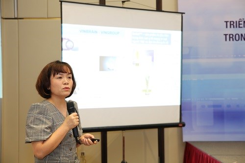 B&agrave; Đinh Thị Hồng Duy&ecirc;n, Gi&aacute;m đốc khối hỗ trợ C&ocirc;ng ty VinBrain giới thiệu về t&iacute;nh ưu việt của DrAidTM
