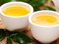Trà xanh và caffeine kết hợp để tối ưu hóa sức khỏe và sự tập trung