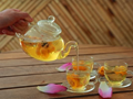 Sự hồi sinh kỳ diệu của một huyện nghèo nhờ "vàng lá, vàng hoa"