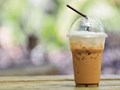 Gánh nặng từ 5,3 tỷ ống hút nhựa mỗi năm và bài toán nan giải