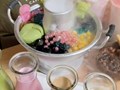 Lẩu trà sữa - Trải nghiệm mới lạ thu hút giới trẻ 