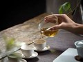 Độc ẩm, đối ẩm, quần ẩm: Ba cõi lòng trong một chén trà Việt