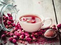 Thường xuyên uống 3 loại trà này, phái nữ ngày càng trẻ đẹp