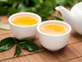 Uống trà khi đói: Những lợi ích và nguy cơ sức khỏe bạn cần biết để lựa chọn thông minh