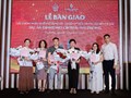 Bàn giao sổ hồng cho cư dân Diamond Crown Hai Phong