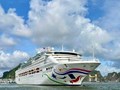 Tàu Star Voyager tiếp tục cập cảng Hạ Long: Gần 1.200 du khách quốc tế trải nghiệm di sản Quảng Ninh