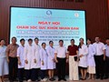Trao tặng 300 liều vắc xin cúm miễn phí cho người dân phường Bình Tây