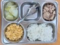 TPHCM tháo gỡ vướng mắc, bảo đảm bữa ăn bán trú cho học sinh
