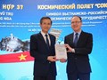 Trưng bày "Chuyến bay liên hợp 37 - Biểu tượng hợp tác vũ trụ Việt Nam - Liên bang Nga"