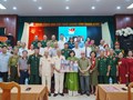 Trao di ảnh các Anh hùng liệt sĩ của lực lượng Công an nhân dân