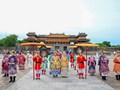 Huế: Hàng nghìn người hội tụ, tôn vinh giá trị di sản qua cổ phục và áo dài