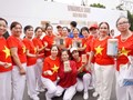 Hàng ngàn người cao tuổi Hà Nội tham gia đồng diễn múa quạt dưỡng sinh