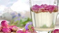 Dưỡng nhan với trà hoa cẩm chướng