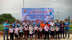 Giải bóng đá “Nối nhịp nghĩa tình” giúp 30 học sinh nghèo Thủy Châu “nuôi ước mơ đến trường”