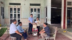 Liên Sơn thăm, tặng quà người có công nhân Ngày Thương binh - Liệt sĩ
