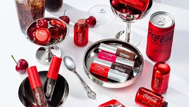 Coca-Cola lấn sân sang ngành làm đẹp: Chiến lược mở rộng hay xu hướng marketing