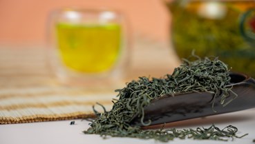 Khoa học đằng sau thói quen uống trà hàng ngày của người Việt