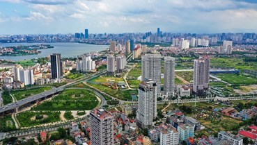 Siết chặt tín dụng và kiểm soát đầu cơ bất động sản