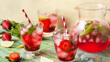 Trà dâu tây húng quế: Bí quyết pha chế thức uống hot trend tại nhà