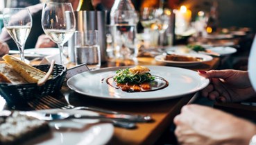Vì sao doanh nghiệp F&B nội cần chuyển từ bán món ăn sang bán hệ thống?