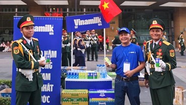 Vinamilk hòa cùng niềm vui của ngày hội thống nhất non sông