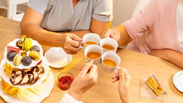 Uống trà ngay sau bữa ăn có tốt cho dạ dày?