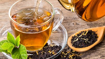 Ly trà đen và lượng caffeine ẩn giấu khiến nhiều người bất ngờ