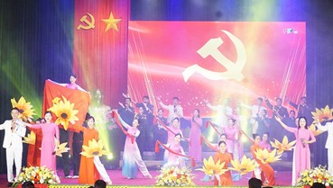 Phú Thọ tổng duyệt Lễ kỷ niệm 80 năm Ngày truyền thống Lực lượng vũ trang tỉnh và đón nhận Huân chương Bảo vệ Tổ quốc hạng Nhất