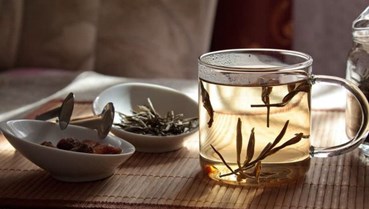 Hương hoa trong bạch trà: Bí mật từ ADN và nghệ thuật chế biến tinh tế của người nghệ nhân