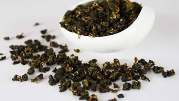 Trà Oolong vụ xuân và vụ hè: Sự khác biệt sinh hóa và định vị thị trường