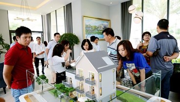 Giá nhà leo thang, giấc mơ an cư ngày càng xa tầm với
