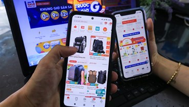 Kỷ nguyên mua sắm online: Khi 'cửa hàng' nằm gọn trong điện thoại