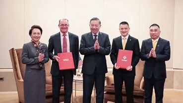 Sun Group bắt tay Visa phát triển hệ sinh thái du lịch số kết nối Việt Nam với thế giới