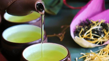 Một chén trà, một mùa thu Hà Nội