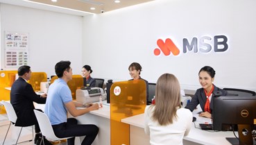 Trải nghiệm nghiệp vụ: Khoảng cách từ giảng đường đến nhà băng