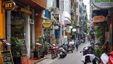 Kinh doanh trong hẻm lên ngôi nhờ ứng dụng giao hàng và mạng xã hội