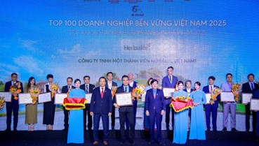 Top 100 Doanh nghiệp bền vững Việt Nam 2025