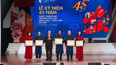 Trường Đại học Sân khấu - Điện ảnh Hà Nội kỷ niệm 45 năm thành lập