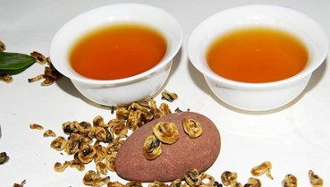 Hoàng trà – viên ngọc vàng ẩn mình trong núi rừng Việt Nam